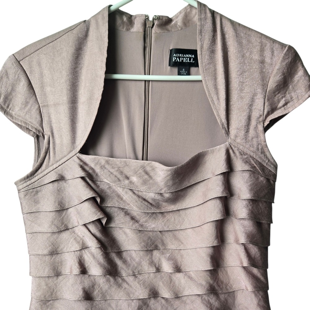Adrianna Papell Mauve Taupe Tiered Ruffle Cap Sleeve Sheath Dress Size 6